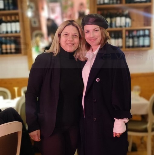 Festival di Sanremo: prosegue la sfilata di artisti nei ristoranti matuziani, Emma e Lazza al 'Buenavista'