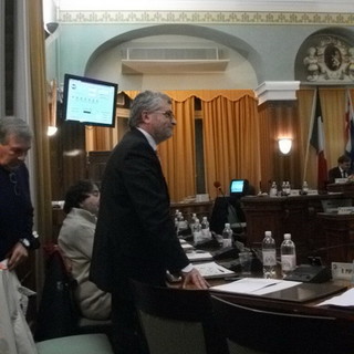 Il consigliere Elio Bossi prende la parola