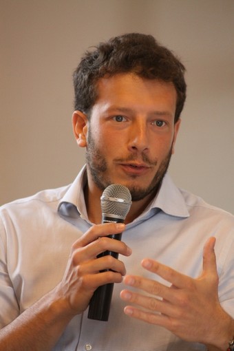 Questione migranti: il Sindaco Enrico Ioculano “Abbiamo già espresso al Prefetto nostre preoccupazioni” Questione migranti: il Sindaco Enrico Ioculano “Abbiamo già espresso al Prefetto nostre preoccupazioni”