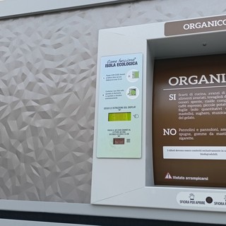 Ventimiglia: ecoisole informatizzate per i rifiuti ancora in alto mare, il problema è legato al software