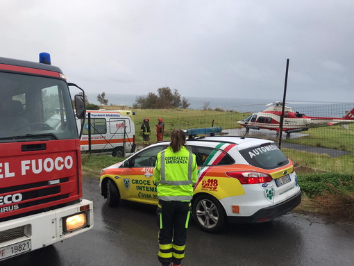 Apricale: escursionista fa un volo di 15 metri su un sentiero, mobilitazione di soccorsi