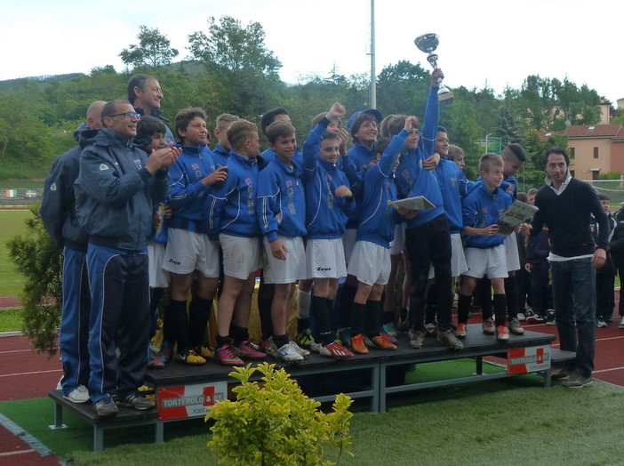 Gli Esordienti 2001 della Carlin’s Boys secondi alla 23a edizione del 'Torneo Città di Cairo Montenotte' Gli Esordienti 2001 della Carlin’s Boys secondi alla 23a edizione del 'Torneo Città di Cairo Montenotte'