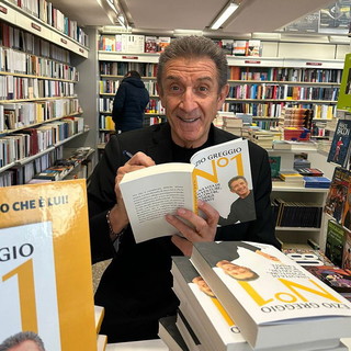 Dolceacqua, Ezio Greggio presenta il suo libro 'N1": il racconto della sua lunga carriera Dolceacqua, Ezio Greggio presenta il suo libro 'N1": il racconto della sua lunga carriera