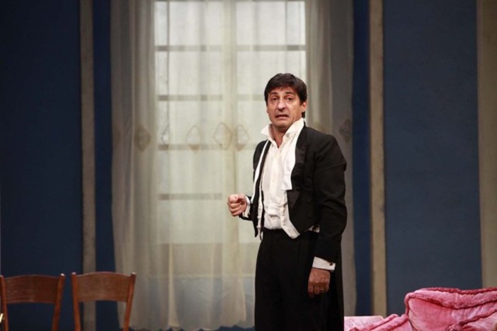 Sanremo: domani pomeriggio (ore 17.30) al Teatro del Casinò 'Sarto per signora' con Emilio Solfrizzi