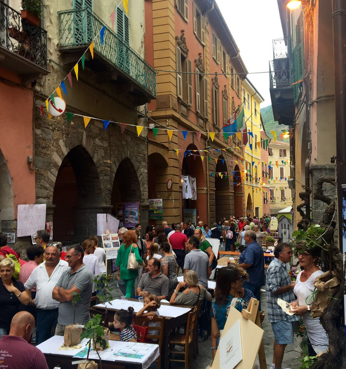 Pieve di Teco: successo di pubblico e di espositori nelle tre giornate dell'Expo della Valle Arroscia