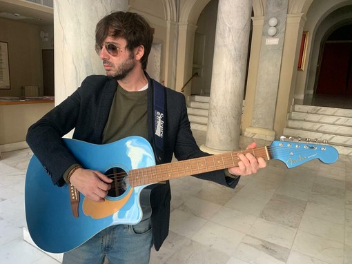 Eugenio Ripepi racconta Francesco De Gregori al Teatro Cavour di Imperia Eugenio Ripepi racconta Francesco De Gregori al Teatro Cavour di Imperia