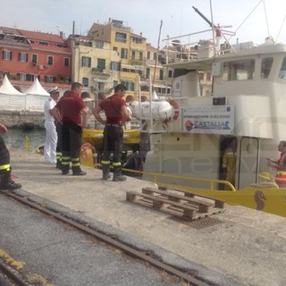 Imperia: questa mattina la consueta esercitazione antincendio semestrale della Capitaneria di Porto Imperia: questa mattina la consueta esercitazione antincendio semestrale della Capitaneria di Porto