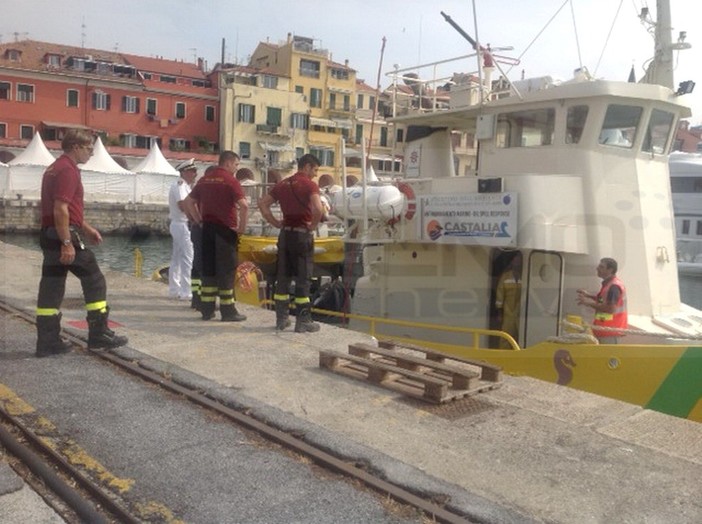 Imperia: questa mattina la consueta esercitazione antincendio semestrale della Capitaneria di Porto Imperia: questa mattina la consueta esercitazione antincendio semestrale della Capitaneria di Porto