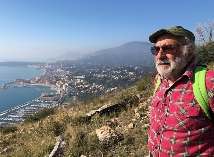 Ventimiglia: 'Non solo spiaggia', sabato prossimo a Grimaldi la presentazione del libro di Enzo Barnabà Ventimiglia: 'Non solo spiaggia', sabato prossimo a Grimaldi la presentazione del libro di Enzo Barnabà