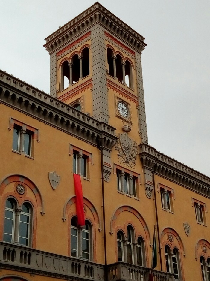 Anche ad Imperia la 'Settimana di azione contro il razzismo': esposto lo stendardo all'ex Cremlino Anche ad Imperia la 'Settimana di azione contro il razzismo': esposto lo stendardo all'ex Cremlino