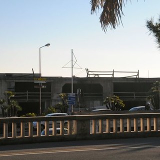 Sanremo: vertice tra Amministrazione e Portosole, il nuovo albergo sarà a due piani anzichè tre