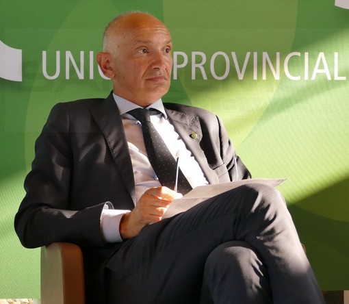 Enrico Allasia: “Tra Piemonte Liguria e Lombardia, un distretto del legno che può e deve diventare motore di crescita della bioeconomia” Enrico Allasia: “Tra Piemonte Liguria e Lombardia, un distretto del legno che può e deve diventare motore di crescita della bioeconomia”