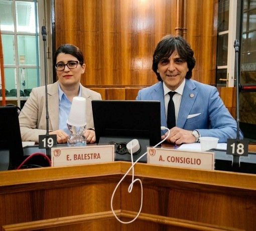 Sicurezza e legalità, Fratelli d’Italia a Sanremo presenta una mozione a sostegno delle Forze dell’Ordine dopo le violenze nelle manifestazioni