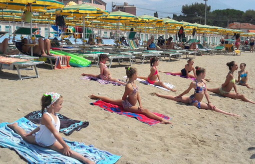 Sanremo: venerdì prossimo ai bagni 'Gabriella' l'esibizione delle atlete della 'Fenice'