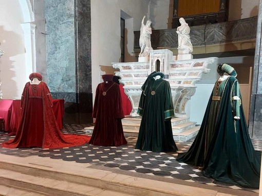 Ventimiglia celebra "Il volo dell’angelo" il romanzo protagonista delle serate culturali dell’Ente Agosto Medievale Ventimiglia celebra "Il volo dell’angelo" il romanzo protagonista delle serate culturali dell’Ente Agosto Medievale