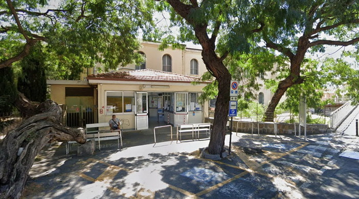 Ventimiglia: messo all'asta per l'affitto l'ex ospedale Santo Spirito, ci dobbiamo aspettare l'ennesima Rsa? Ventimiglia: messo all'asta per l'affitto l'ex ospedale Santo Spirito, ci dobbiamo aspettare l'ennesima Rsa?