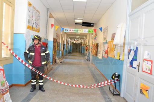 Sanremo: crollo del soffitto nella scuola di via Volta, duro intervento del Movimento 5 Stelle