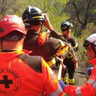 Triora: motociclista cade nei boschi, mobilitazione di soccorsi in zona Collardente