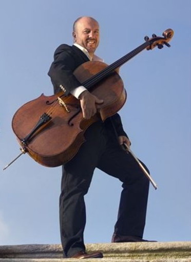 Cervo: con il violoncello di Enrico Dindo al via sabato prossimo la 53a edizione del Festival di Musica da Camera