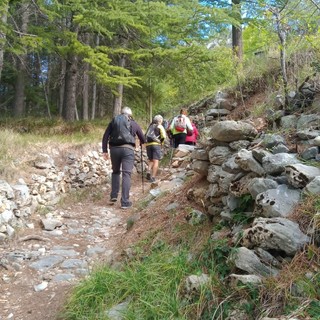 Passeggiate tra storia e natura a Ventimiglia: escursioni didattiche sul territorio intemelio Passeggiate tra storia e natura a Ventimiglia: escursioni didattiche sul territorio intemelio