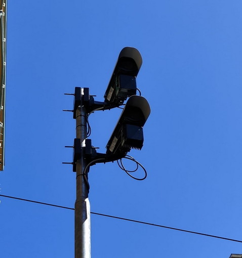 Vallecrosia: scoperto dalla Polizia Locale l'uomo che ha tranciato i cavi del semaforo intelligente