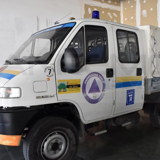 Sanremo: in attesa delle nuove analisi sull'acqua, la Protezione Civile lavora per non farla mancare a nessuno