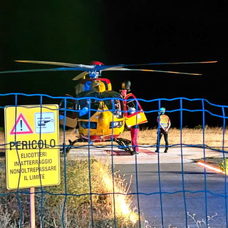 Sanremo: cade con lo scooter in corso Inglesi durante la notte, 37enne trasportato in elicottero al Santa Corona