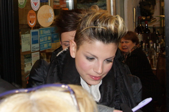 Festival 2012: Emma e Pierdavide Carone sono i favoriti a 24 ore dalla prima serata