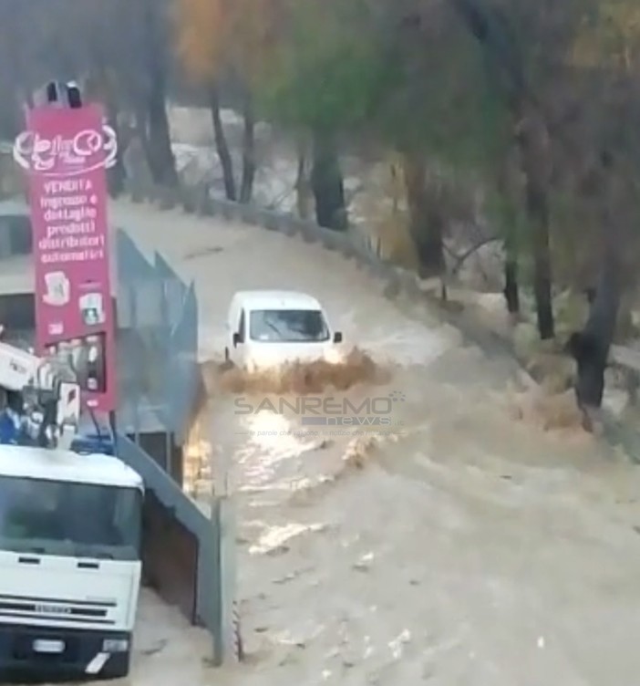 Le foto da valle Armea