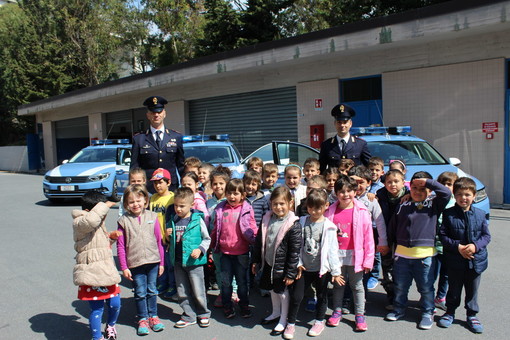 Imperia: gli alunni della scuola di Borgo Prino con la Polstrada per una mattinata di educazione stradale