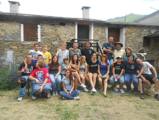 Concluso il laboratorio estivo 'Ecolab' del Parco Alpi Liguri. Il bilancio e le foto Concluso il laboratorio estivo 'Ecolab' del Parco Alpi Liguri. Il bilancio e le foto
