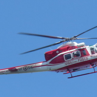 Bordighera: equipe dei chirurghi impegnata su un'operazione, anziana trasferita d'urgenza all'ospedale di Cuneo
