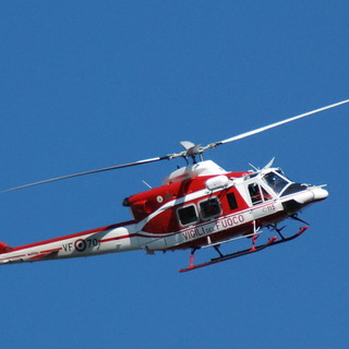 Pigna: donna cade su un sentiero sopra Buggio, si alza in volo l'elicottero per il recupero