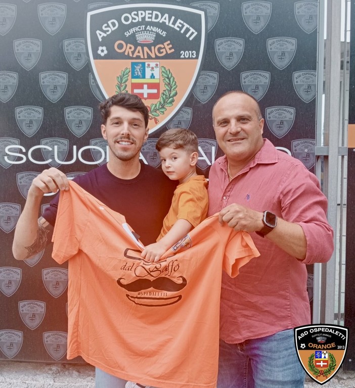 Calcio: Elia Ambesi dà l’addio al calcio giocato: “L’Ospedaletti per me è famiglia, è casa" Calcio: Elia Ambesi dà l’addio al calcio giocato: “L’Ospedaletti per me è famiglia, è casa"