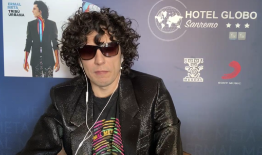 Ermal Meta questa mattina in conferenza stampa