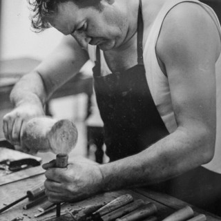 Dolceacqua celebra l’arte del legno: Edmondo Costa in mostra alla Sala Polivalente dal 30 maggio al 2 giugno