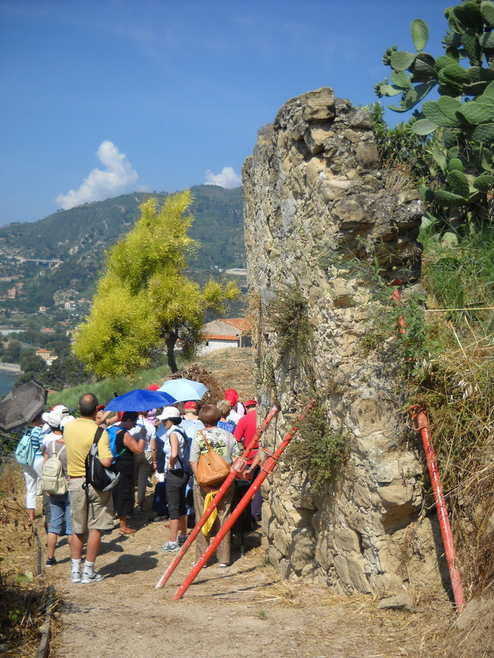 Ventimiglia: domani nuovo appuntamento con un'escursione sulla 'Via Iulia Augusta' Ventimiglia: domani nuovo appuntamento con un'escursione sulla 'Via Iulia Augusta'
