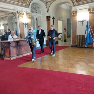 Sanremo e Montecarlo, si lavora a una nuova intesa per il festival della commedia. Incontro con Ezio Greggio a Palazzo Bellevue Sanremo e Montecarlo, si lavora a una nuova intesa per il festival della commedia. Incontro con Ezio Greggio a Palazzo Bellevue
