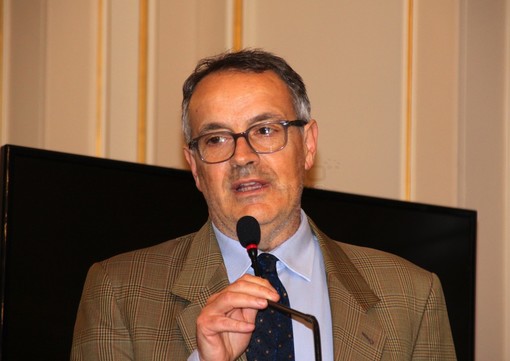 Venerdì 4 aprile il presidente del Tribunale Eduardo Bracco all'Unitre Sanremo Venerdì 4 aprile il presidente del Tribunale Eduardo Bracco all'Unitre Sanremo