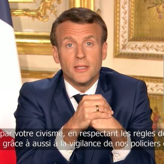 Macron: “Il confinamento deve continuare fino all’11 maggio”, i francesi ancora un mese in casa