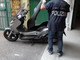 Sanremo: sequestrati dalla Polizia di Stato due scooter rubati, armi abusivamente detenute e una bomba a mano, denunciato un pluripregiudicato
