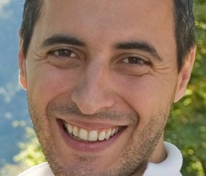 #Festival2017: il sanremese Fulvio Bruno fa da 'spalla' a Rocco Tanica durante il collegamento con la Sala Stampa