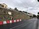 Il muro di contenimento di via Duca d'Aosta Il muro di contenimento di via Duca d'Aosta