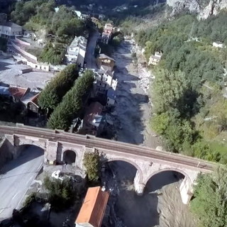 Linea Cuneo-Ventimiglia: in corso la valutazione dei danni ma la Sncf conferma che non aprirà prima di due mesi Linea Cuneo-Ventimiglia: in corso la valutazione dei danni ma la Sncf conferma che non aprirà prima di due mesi