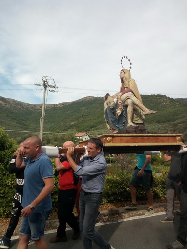 Chiusanico: ieri a Gazzelli, la festa in onore della Madonna Addolorata. Le foto