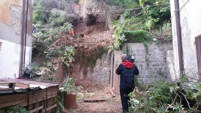 Ventimiglia: lavori a ritmo serrato alle Gallardi, potrebbero rientrare a breve le 6 famiglie evacuate