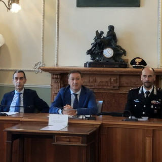 Turismo, a Imperia firmato il Protocollo di legalità: controlli antimafia rafforzati su hotel e ristorazione Turismo, a Imperia firmato il Protocollo di legalità: controlli antimafia rafforzati su hotel e ristorazione
