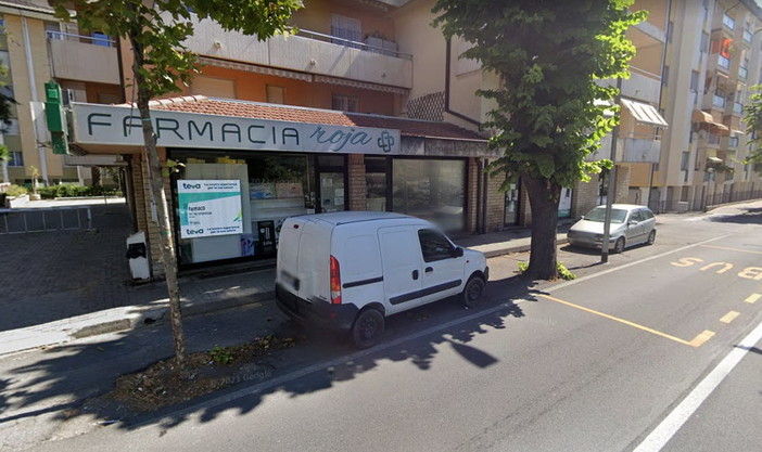 Ventimiglia: arrestato dalla Polizia di Frontiera il responsabile del furto ai danni della Farmacia Roya Ventimiglia: arrestato dalla Polizia di Frontiera il responsabile del furto ai danni della Farmacia Roya