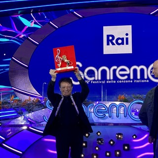 72° Festival di Sanremo: il Premio della Critica "Mia Martini" va a Massimo Ranieri (Video)