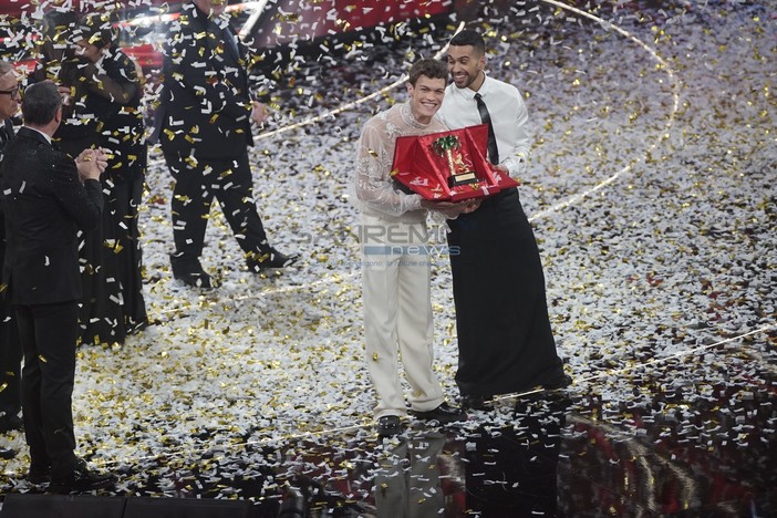 Festival di Sanremo: gli ascolti, la finale chiude con una media di 13 milioni 380 mila telespettatori Festival di Sanremo: gli ascolti, la finale chiude con una media di 13 milioni 380 mila telespettatori